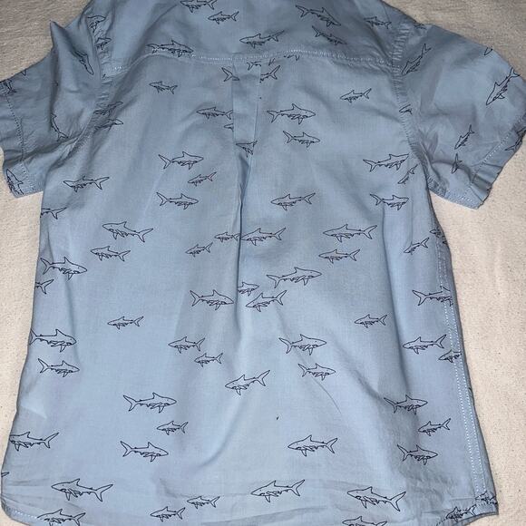 H&M Boys Shark Print Button-Up Shirt Blue Size 5-6Y Short Sleeve - Picture 6 of 6